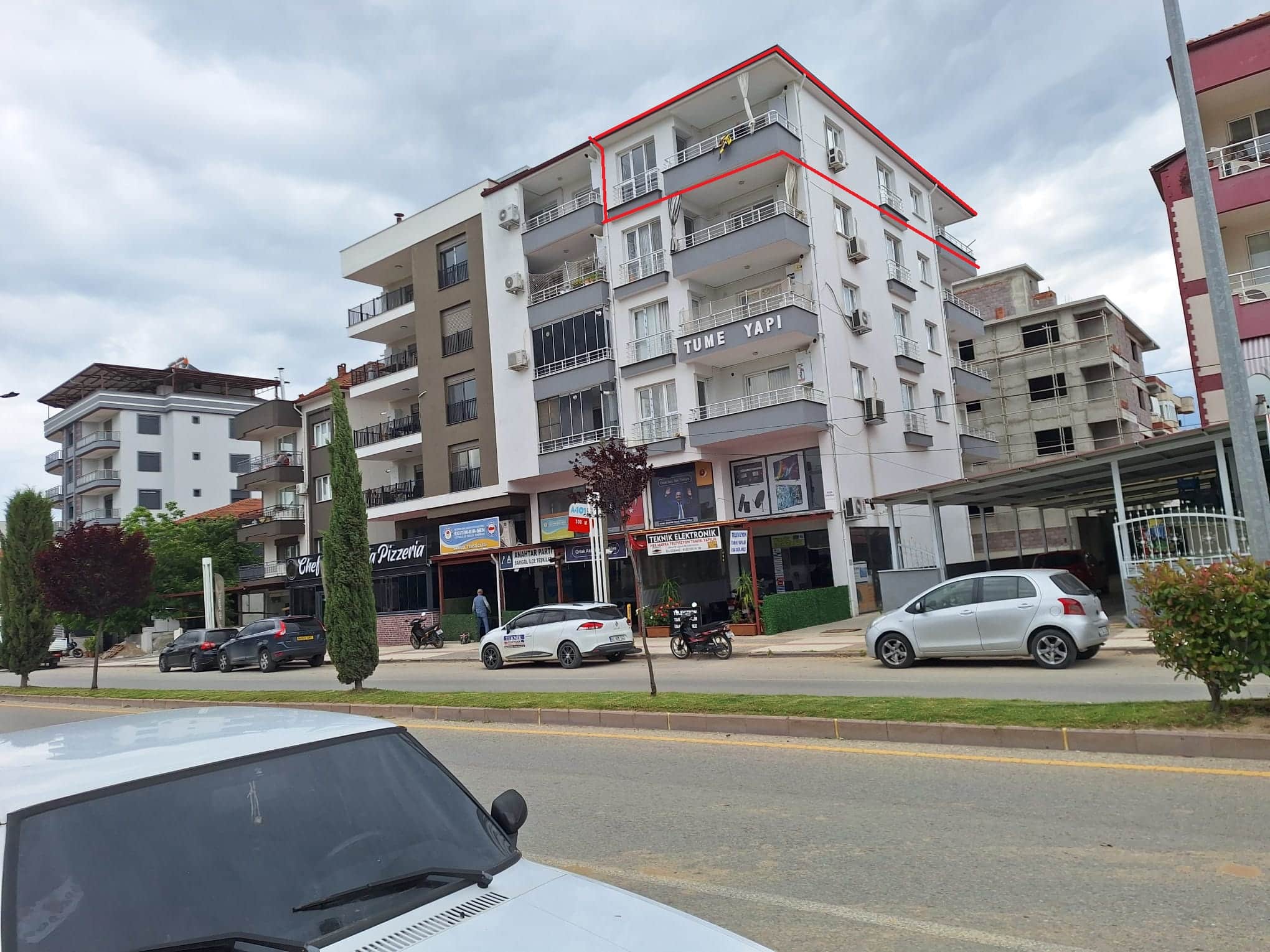 SİTELER İSTİKLAL CADDESİNDE DOĞALGAZLI SATILIK SON KAT 3+1 DAİRE - Sarıgöl Siteler | ADS Emlak
