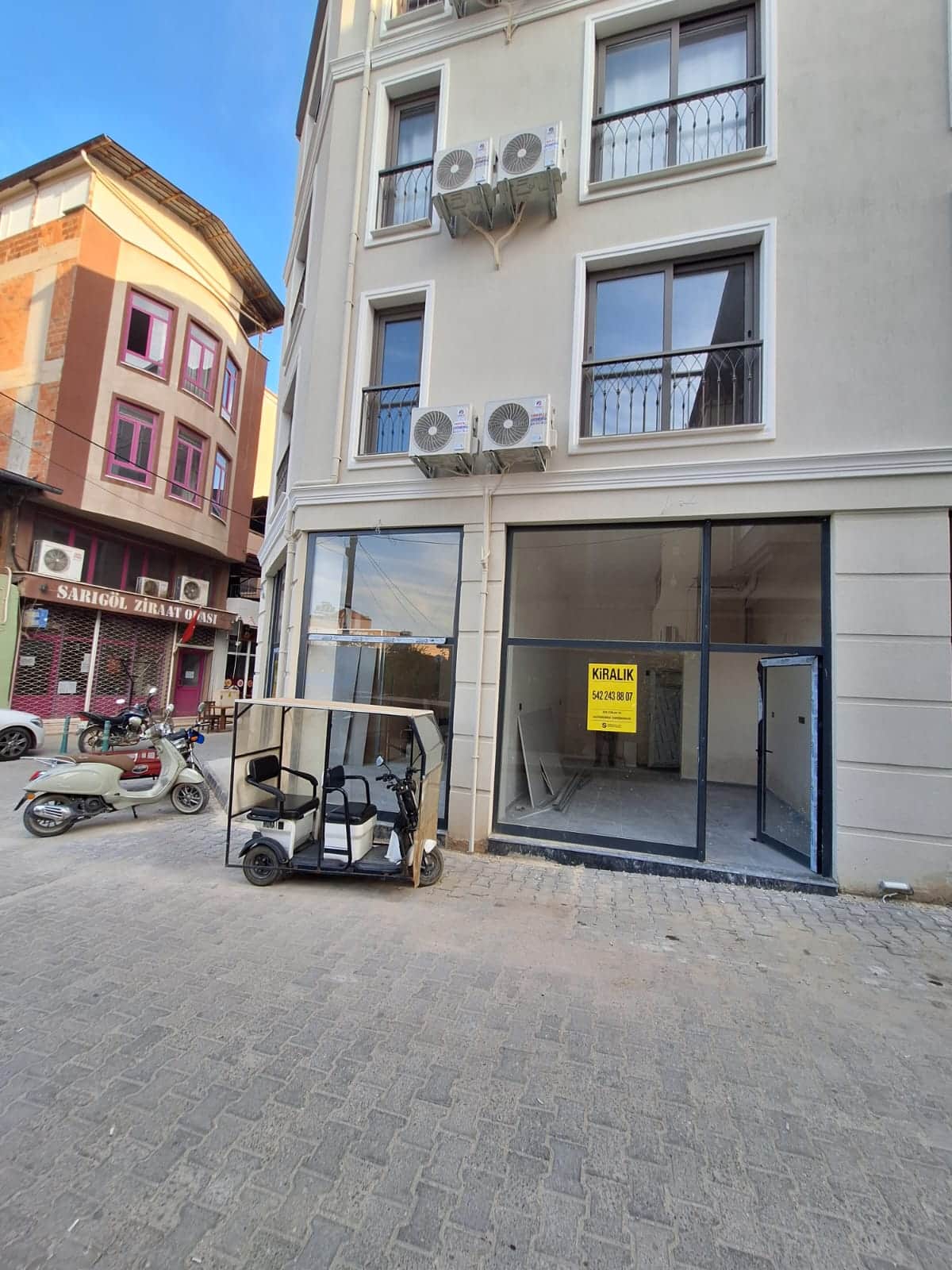 ŞEHİR MERKEZİNDE KİRALIK DÜKKAN - Sarıgöl Konak | ADS Emlak